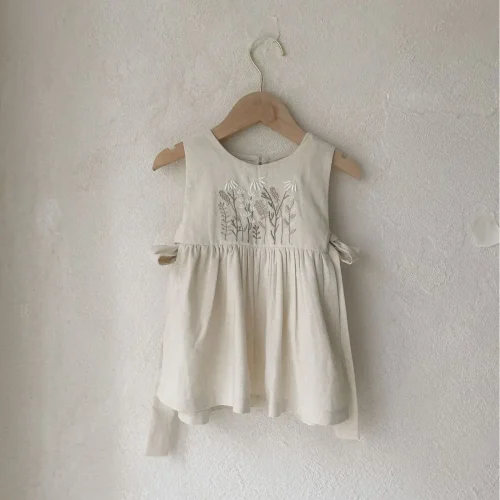 7618-1 Girl Baby Dress Autumn New Flowers Embroidered Girl's Dress Butterfly Strap Apron Sleeveless Suspender Dress
