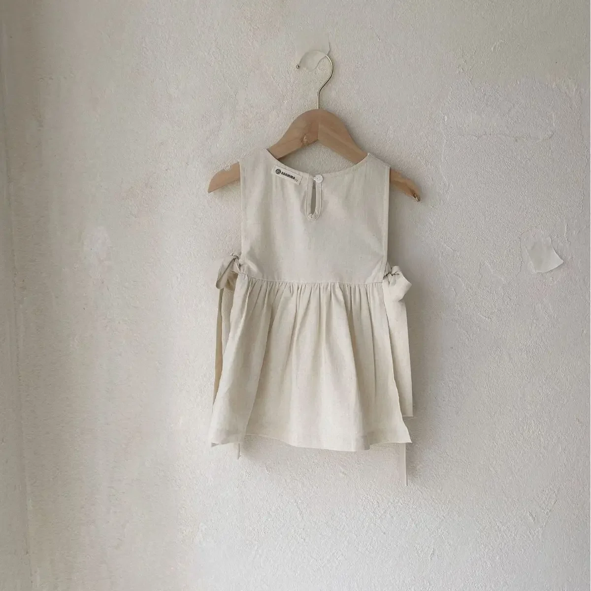 7618-1 Girl Baby Dress Autumn New Flowers Embroidered Girl's Dress Butterfly Strap Apron Sleeveless Suspender Dress - Image 4